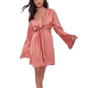 NWT Forever 21 Women’s rose gold cutout bell sleeve mini dress L party